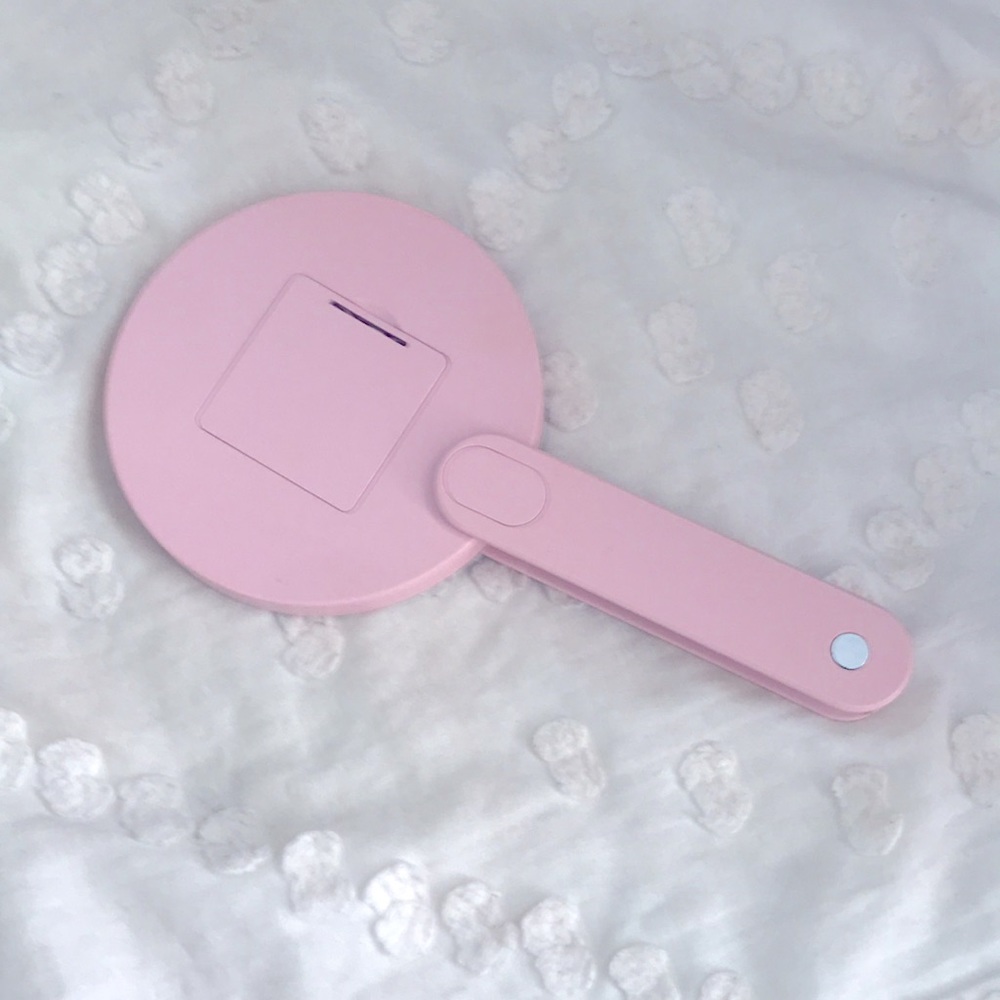 KYLIE JENNER LED HAND MIRROR - Picture 5 of 6